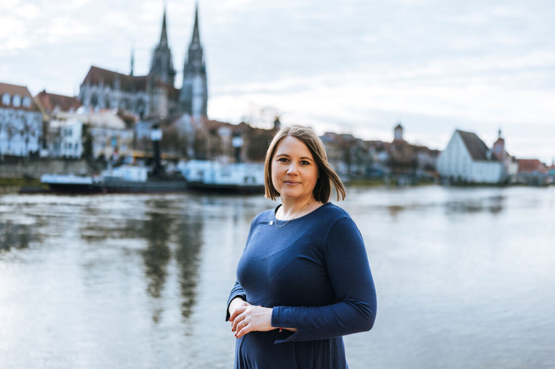 Oberpfalz. Dr. Carolin Wagner begrüßt die Investition von 57 Mio. € der KfW in Förderprogramme in den Landkreisen Neustadt, Tirschenreuth und Weiden im ersten Halbjahr 2025. Die Gelder unterstützen hauptsächlich ökologische Projekte, die Wirtschaft und die Infrastruktur in der Region.
