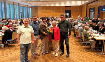 Seniorennachmittag begeistert rund 200 Gäste in Neustadt