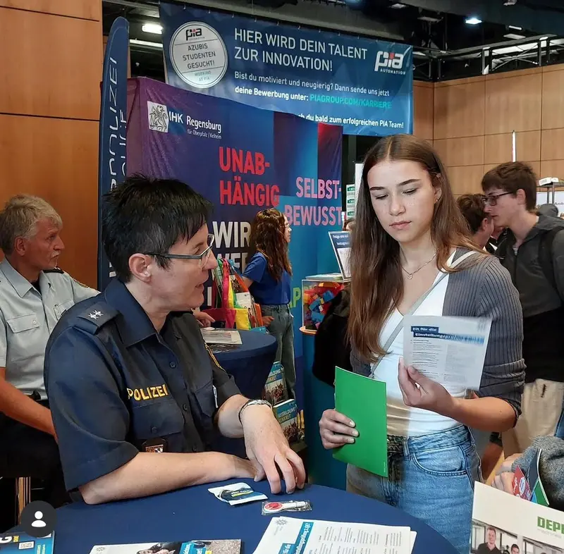 Ausbildungs- und Jobmesse Amberg: 76 Unternehmen zeigen Wege in die berufliche Zukunft