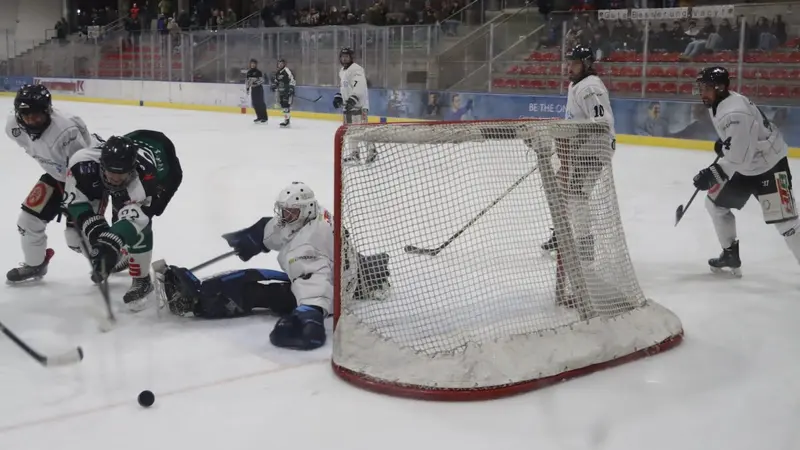 Dragons enttäuschen bei 0:3-Niederlage gegen Trostberg auf ganzer Linie