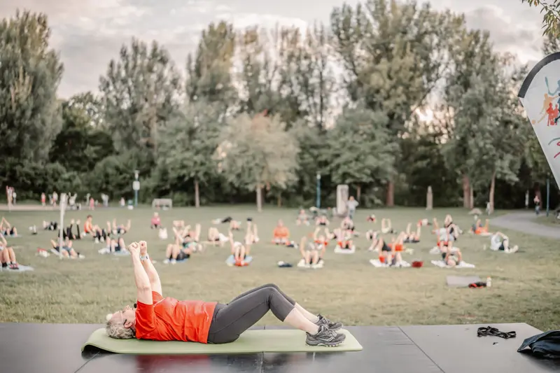 Kostenfreies Sportprogramm "Fit in den Feierabend" startet in Amberg