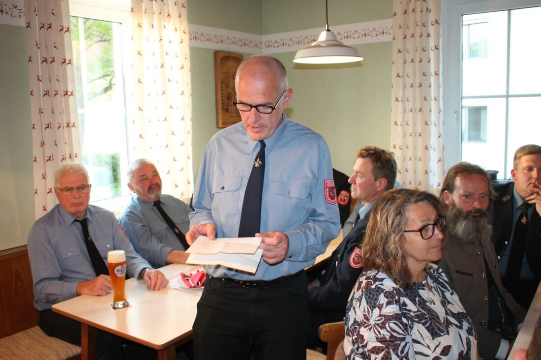 Burkhardsreuth. Beim Floriansfest der drei Trabitzer Feuerwehren lobte Pfarrer Edmund Prechtl ihren Einsatz gegen den Zeitgeist. Kameradschaft, starke Zusammenarbeit und die Unterstützung der Gemeinde standen im Mittelpunkt.