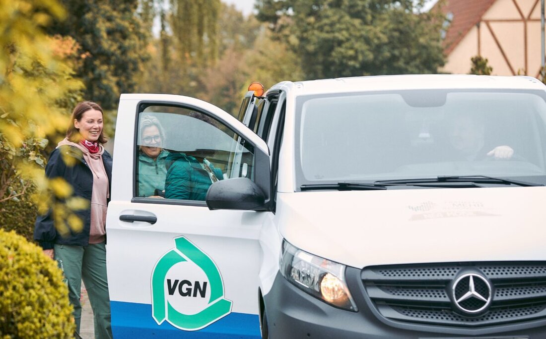 Nürnberg. Der VGN macht Rufbus, Anrufsammeltaxi und On-Demand-Verkehr per App buchbar und vereinfacht so Bedarfsfahrten. 150 Angebote in zehn Landkreisen und Städten sind integriert, 50 weitere folgen bis Jahresende.
