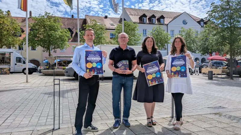 Summer in Town - James Rizzi goes Tirschenreuth: Kultur- und Einkaufsnacht lockt nach Tirschenreuth