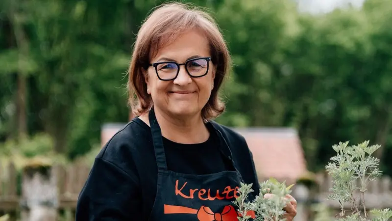 NEW Perspektiven: Brennnessel, Giersch und Löwenzahn - grüne Schätze heben!
