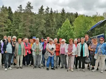 Seniorinnen und Senioren aus Maxhütte-Haidhof besuchen den Tierpark Lohberg