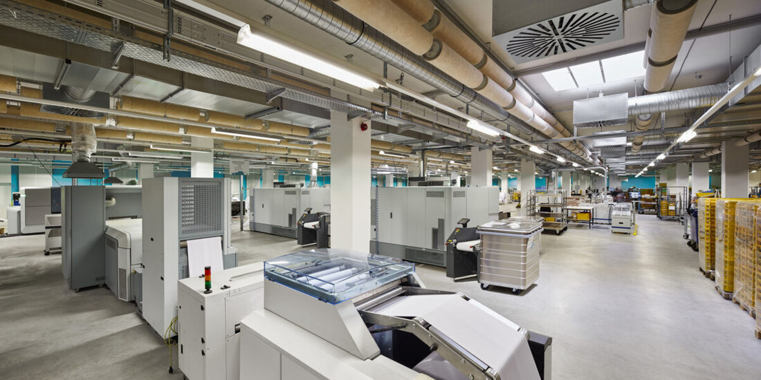 Schwandorf/Korschenbroich. Paragon gliedert sein Direct-Marketing-Geschäft aus und Paragon Print Germany übernimmt in Schwandorf die Verträge. Der Hauptsitz wechselt nach Korschenbroich, mit Fokus auf Kernkompetenzen und regionalen Stärken.