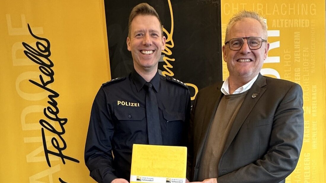 Schwandorf. Oberbürgermeister Andreas Feller hat den neuen Leiter der Polizeiinspektion, Polizeihauptkommissar Stefan Amann, im Rathaus empfangen. Beide blicken zuversichtlich auf kommende Aufgaben.