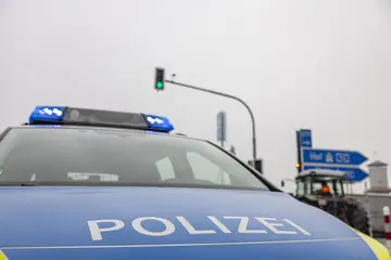 Mehrere Verkehrsunfälle und flüchtige Unfallverursacher in Weiden