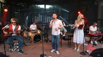 Die Partyband "Highline" zeigt bei der Sommerserenade zwei musikalische Gesichter
