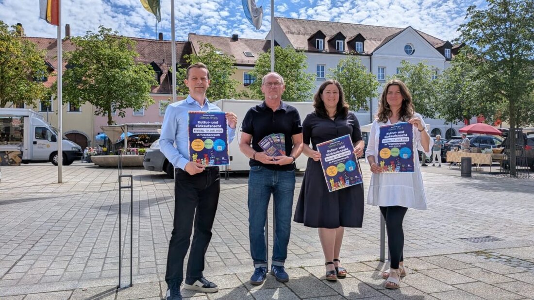 Tirschenreuth. Am Freitag, 10. Juli, von 18-22 Uhr lädt die Kultur- und Einkaufsnacht zum Entdecken der Rizzi-Ausstellung und zur Eröffnung um 18 Uhr auf dem Oberen Marktplatz ein. Kurzführungen und Kunstaktionen sorgen für Flair.