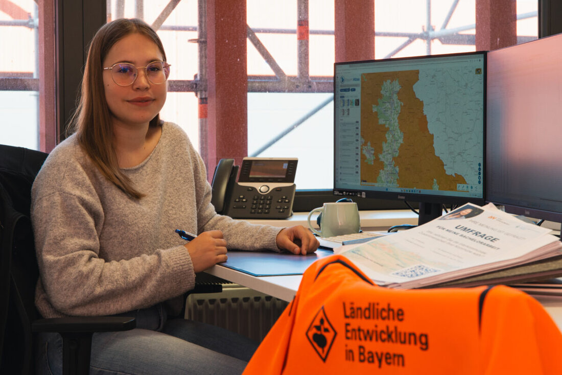 Tirschenreuth/Oberviechtach. Die ILE Brückenland Bayern-Böhmen lässt ihre Wahrnehmung prüfen: Die 21-Jährige Lara Dollhopf startet eine Online-Umfrage für Bürger der Kommunen, abrufbar vom 10. bis 25. Oktober.
