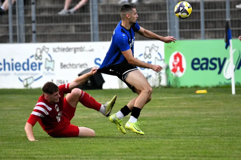 Großchancen in Großschwarzenlohe liegen gelassen - SpVgg SV Weiden verliert 0:1 (0:1)