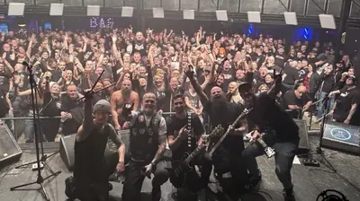 "Pogo durch die Nacht" elektrisiert ausverkaufte Monkey Eventarena