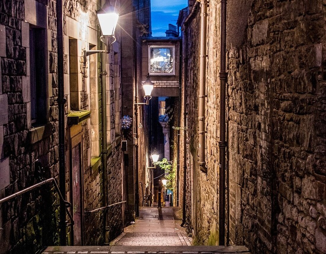 Weiden. Am 4. April von 18 bis 22 Uhr findet im Waldsassener Kasten und dem Internationalen Keramik-Museum die bundesweite Nacht der Bibliotheken statt. Angeboten werden unter anderem Lesungen, Workshops und ein Bücherflohmarkt.