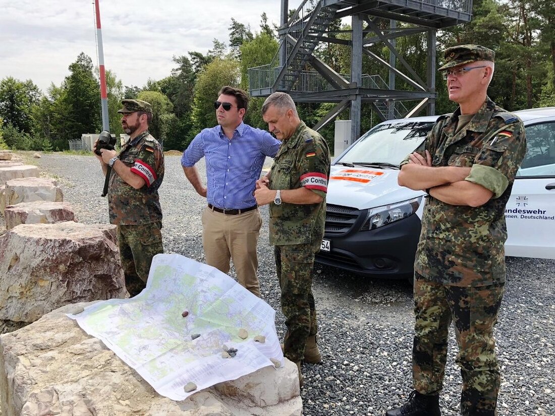 Grafenwöhr. Beeindruckt von der guten Zusammenarbeit zwischen der Bundeswehr und den amerikanischen Gaststreitkräften zeigte sich der SPD-Bundestagsabgeordnete Thomas Hitschler. Als Mitglied im Verteidigungsausschuss und Bundeswehrbeauftragter der SPD-Bundestagsfraktion informierte sich der [&hellip;]