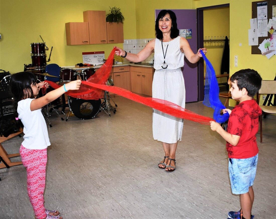 Grafenwöhr. Auch in den Ferien haben zwei Kinder etwas gelernt – bei ihrer Teilnahme am Ferienprogramm des Musikvereins “Klingende Töne”. Von Renate Gradl Musikvereinsvorsitzende Lilia Gette ging es beim Ferienprogramm [&hellip;]