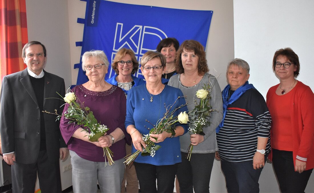 Grafenwöhr. “Nur wer bewegt, kann andere bewegen” – Nach diesem Motto möchte der KDFB (Katholischer Deutscher Frauenbund) Politik bewegen und die Mitglieder für den Verband begeistern. Von Renate Gradl Frauenbund-Vorsitzende [&hellip;]