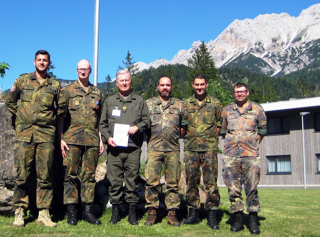 Grafenwöhr. Die grenzüberschreitende Freundschaft und militärische Zusammenarbeit stand im Mittelpunkt 12. Internationalen Militärwettkampfs. Bundeswehrsoldaten und Reservisten aus Grafenwöhr beteiligten sich am Treffen auf dem Gebirgsübungsplatz Hochfilzen in Tirol. Von Gerald [&hellip;]