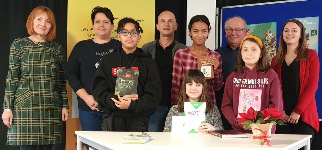 Grafenwöhr. Die Siegerin des diesjährigen Vorlesewettbewerbs der sechsten Klasse der Mittelschule Grafenwöhr heißt Samira Campitelli. Von Renate Gradl Einigkeit herrschte bei Konrektorin Ruth Seitz, der Elternbeiratsvorsitzenden Susanne Schnabel, Jugendsozialarbeiterin Sabrina [&hellip;]