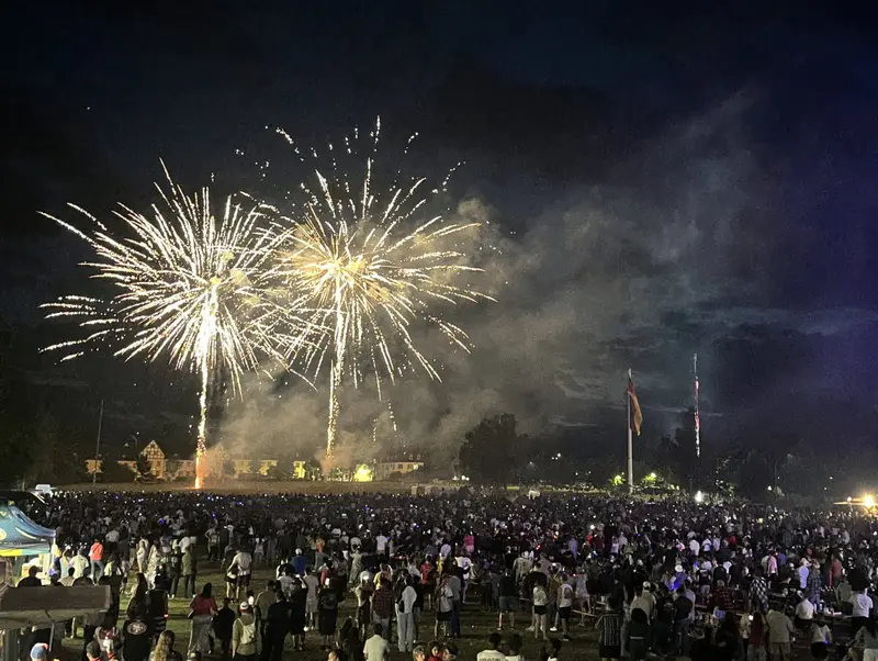 3000 Menschen feiern Deutsch-Amerikanische Freundschaft am 250. Unabhängigkeitstag