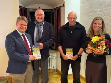 "Tödliche Grenze": Volles Haus bei Buchpremiere mit Zeitzeugen