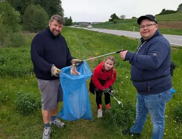 Frühjahrsputz in Raigering mit Schatzsuche für Kinder