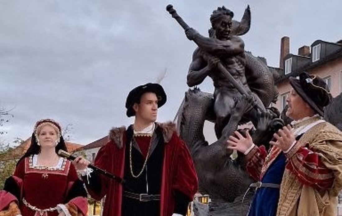 Burglengenfeld. Am Ostermontag, 6. April 2026, führen Ottheinrich, Philipp und Prinzessin Mary Tudor durch die ehemalige Residenz Lengenfeld. Start ist um 15 Uhr am Volkskundemuseum; Anmeldung bei der vhs erforderlich.