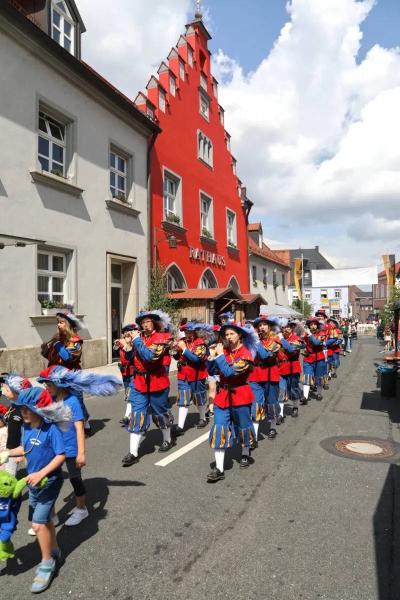 Erfolgreiches 25. Erbendorfer Bürgerfest: Jung und Alt feiern bis in die Nacht