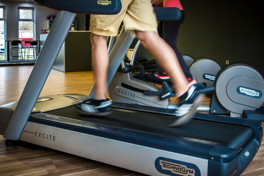Eschenbach. In der Nacht von Freitag auf Samstag letzte Woche versuchten Unbekannte in’s Fitnessstudio “Sportakus” in Eschenbach einzubrechen. Ob sie dort heimlich trainieren wollten? In der Zeit von Freitag 22.30 [&hellip;]