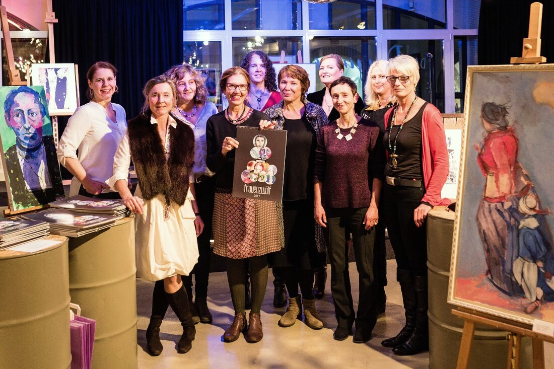 Kohlberg. Die Kohlberger Künstlerin „Marthe“ Martina Leithenmayr hat sich einem besonderen Projekt angeschlossen: Mit dem Wandkalender „frauenzwölf“ wollen zwölf Künstlerinnen, überwiegend aus Regensburg, das Jahr 2017 verschönern und gleichzeitig Gutes tun. [&hellip;]