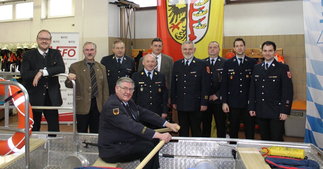 Oberwildenau. Eine Bootstaufe gibt es in unserer Region nicht alle Tage. Am Samstag meisterte Landrat Andreas Meier diese Aufgabe dennoch mit Bravour. Von Sebastian Hartl Seit kurzem sind bei der [&hellip;]