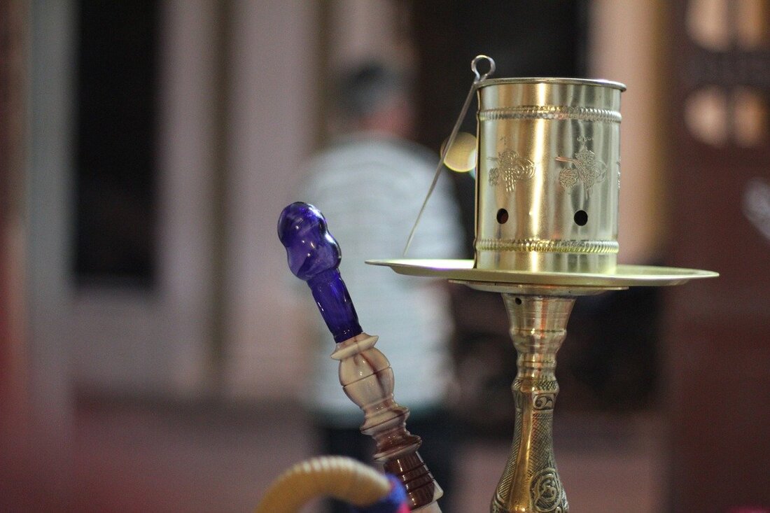 Weiden. Am vergangenen Freitagabend wurden im Stadtgebiet vier „Shisha-Cafés“ hinsichtlich einer bestehenden Kohlenstoffmonoxid-Belastung überprüft. Unterstützt wurde die Weidener Polizei hierbei durch einen Mitarbeiter der Weidener Feuerwehr, der ein tragbares Mehrgaswarngerät [&hellip;]