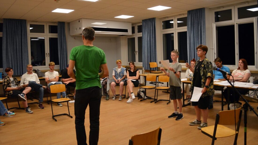 Pressath. Der Freie Wählerblock Pressath hat für das zweite Halbjahr zahlreiche Veranstaltungen geplant, darunter eine Fahrt zum Samba-Festival in Coburg und einen Ausflug nach Sankt Englmar. Probleme bei der Kandidatensuche für die Kommunalwahlen 2026 wurden diskutiert und um Unterstützung gebeten.