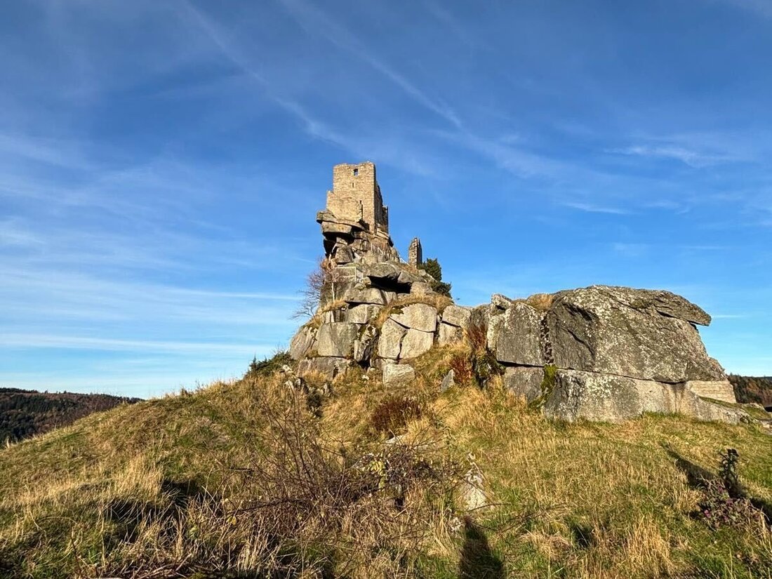 Flossenbürg/Waidhaus. Die Bundesrepublik sucht einen Platz für ein Endlager für hochradioaktive Abfälle. Seit 3. November liegt eine aktualisierte Karte mit möglichen Standorten vor. Darin enthalten: Flossenbürg und Waidhaus. Landrat Andreas Meier - und auch Geologen - gehen aber davon aus, dass es eine Frage der Zeit ist, bis diese Gebiete gestrichen werden.