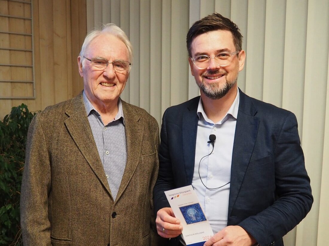 Weiden. Dr. Hendrik Meyer-Magister diskutierte die ethische Gestaltung künstlicher Intelligenz, betonte Risiken und forderte gemeinwohlorientierte Entwicklung sowie klare Regulierungen.