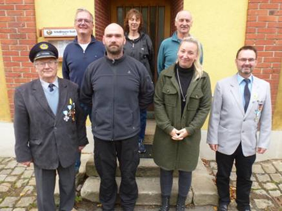 Atzenhof. Ver.di Oberpfalz ehrte langjährige Mitglieder für ihre Treue und ihren Einsatz für bessere Arbeitsbedingungen. Tarifverträge und demokratische Werte wurden als zentral für gerechte Arbeitswelt hervorgehoben.