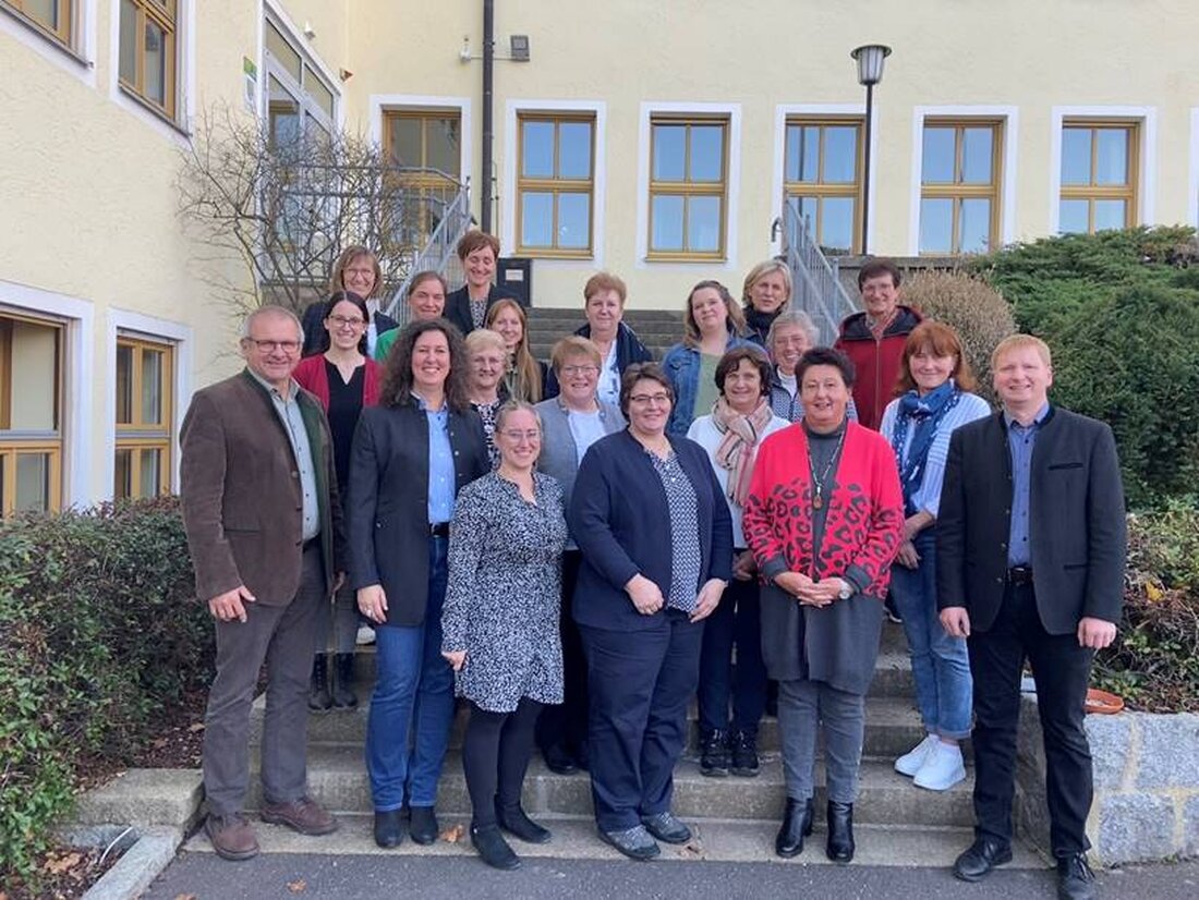 Regensburg. Der Meisterprüfungsausschuss Hauswirtschaft in der Oberpfalz wurde neu berufen, um für die nächsten vier Jahre die Meisterprüfungen zu organisieren und durchzuführen.