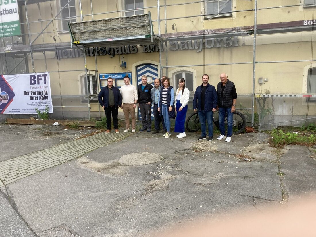 Weiden. OberpfalzECHO und die Musikklasse des AGW 25/26 interviewen den Künstler Bodo Wartke: Er gastiert am 4. Dezember in Weiden, fast ausverkauft. ECHO verlost CDs!