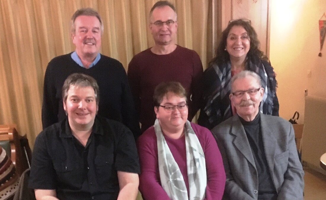 Weiden. Der Ortsverein hat zur Mitgliederversammlung und Kandidatenkennenlernen eingeladen. Nach einer Vorstellungsrunde berichtete Stadtrat Karlheinz Schell über das zukünftige Wohngebiet am TB-Gelände. Hier werden am Hammerweg neue Wohnanlagen entstehen. Besonders [&hellip;]