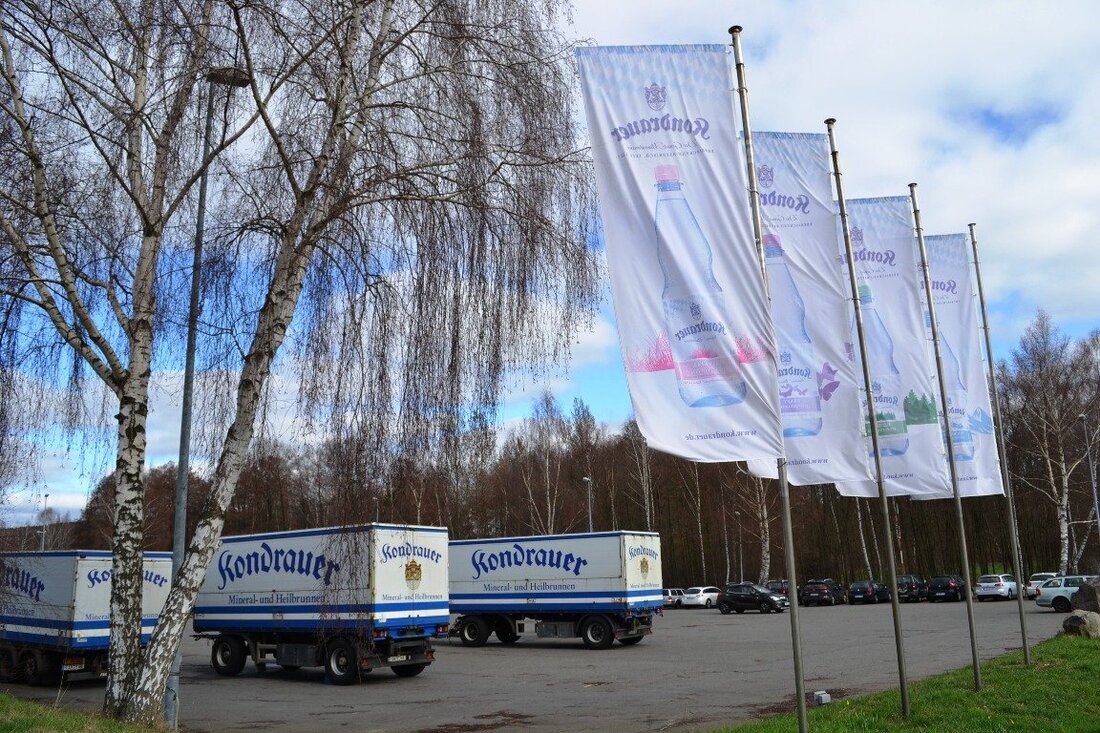 Waldsassen. Geschäftsführung und Betriebsrat, unterstützt von der Gewerkschaft Nahrung-Genuss-Gaststätten, verabschiedeten am vergangenen Mittwoch das finale Maßnahmenpaket im Hinblick auf die Verlagerung der Produktion nach Naila bei Bad Steben. Das Treffen [&hellip;]