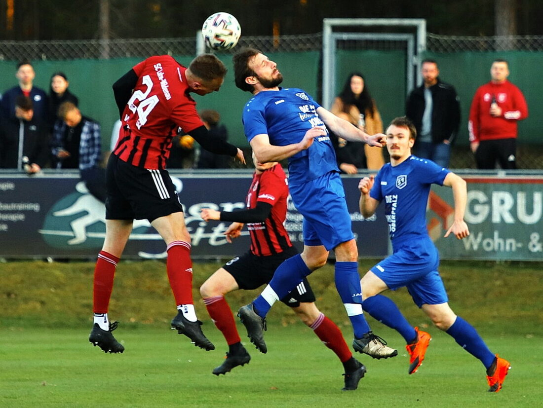 Luhe-Wildenau/Etzenricht. Das Lokalderby SC Luhe-Wildenau gegen SV Etzenricht bietet ungleiche Voraussetzungen, wobei Luhe-Wildenau als klarer Favorit ins Spiel geht.