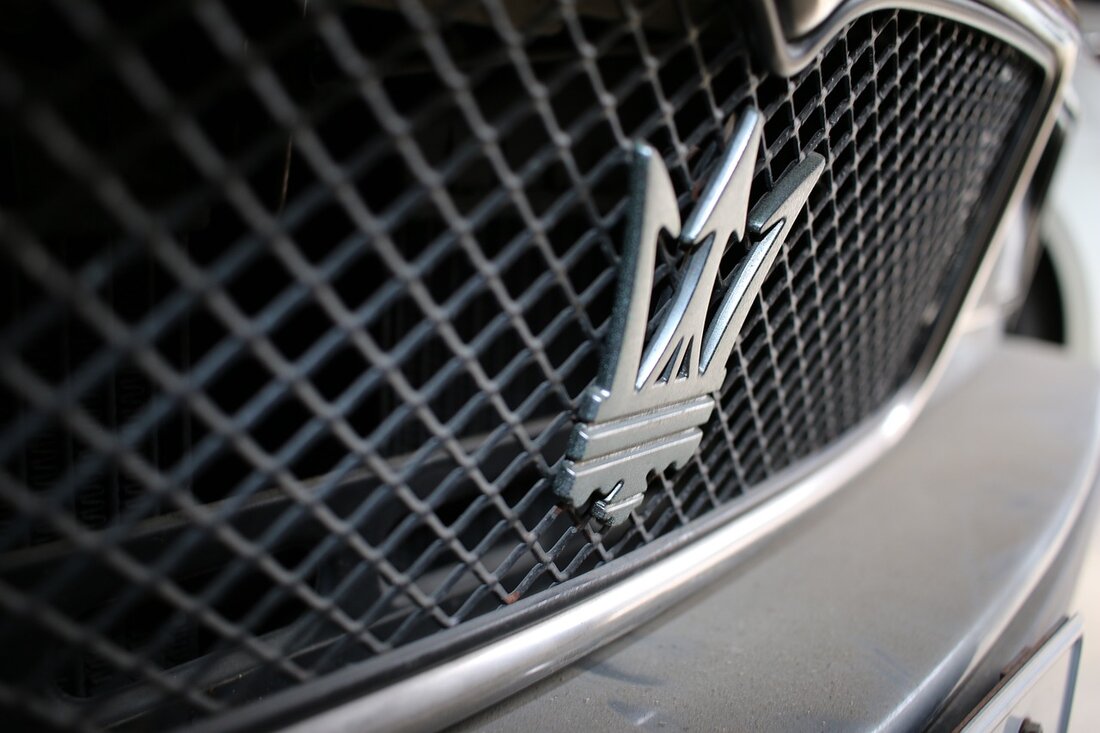 Weiden. Ein Maserati-Fahrer verursachte gestern gegen 5:25 Uhr gleich mehrere Unfälle in Weiden. Ein Alkoholtest ergab fast zwei Promille. Zum Glück wurde bei der Alkohol-Fahrt niemand verletzt.  Den ersten Unfall [&hellip;]