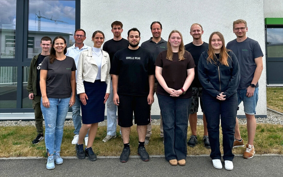 Windischeschenbach. Zum 1. September begrüßt microSYST drei neue Auszubildende: Nikola Albrecht, Verena Hösel und Mohammad Alsayed starten als Kauffrauen für Büromanagement sowie Elektroniker für Geräte und Systeme.