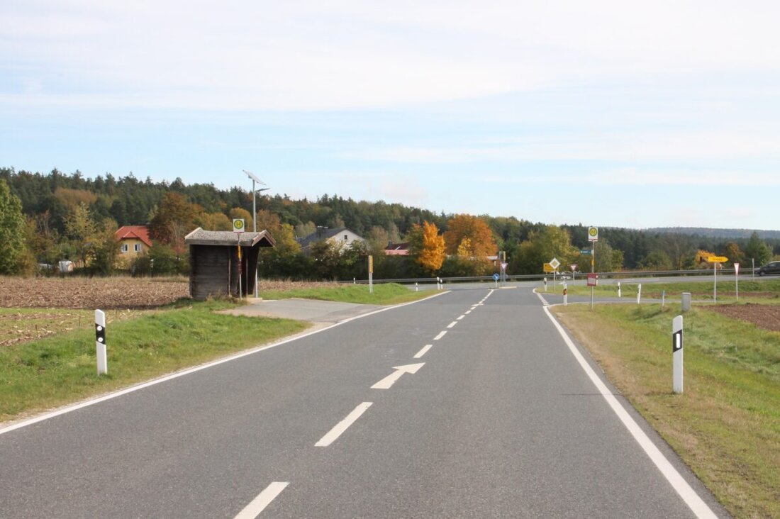 Trabitz. In der Oktobersitzung des Gemeinderats wurde eine Tempo-60-Begrenzung bei einer Bushaltestelle in Zessau nicht eingeführt und Planungen für das Sportgelände und ein Wohnhaus fortgesetzt.