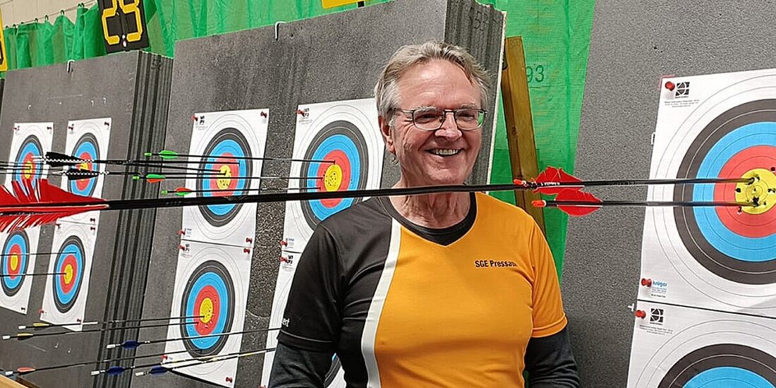 Pressath. 511 Bogenschützen aus dem ganzen Freistaat waren zu Gast auf der Olympia-Schießanlage in Hochbrück bei München, dem Austragungsort der Bayerischen Meisterschaft in der Disziplin Bogen/Halle. Mit Hubert Schulze, Georg Fuchs und Marianne Schmid war auch die Pressather Schützengesellschaft Eichenlaub wieder „treffsicher“ vertreten.