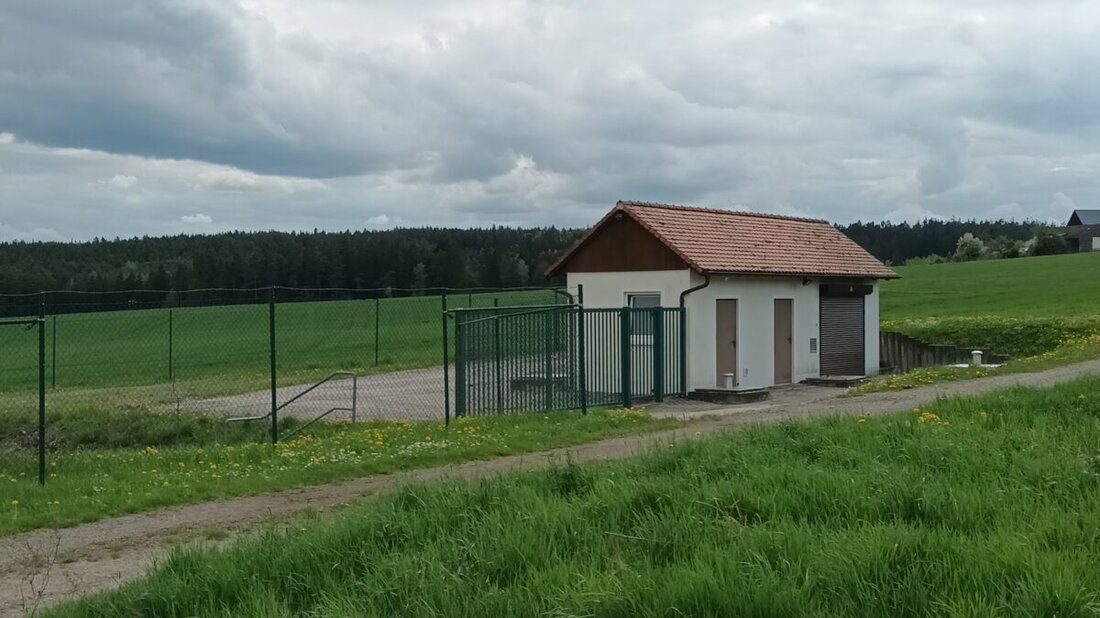 Pressath. Die Friedersreuther Kläranlage soll erhalten und modernisiert werden, um die wirtschaftlichste Lösung für Abwasserbehandlung zu gewährleisten.