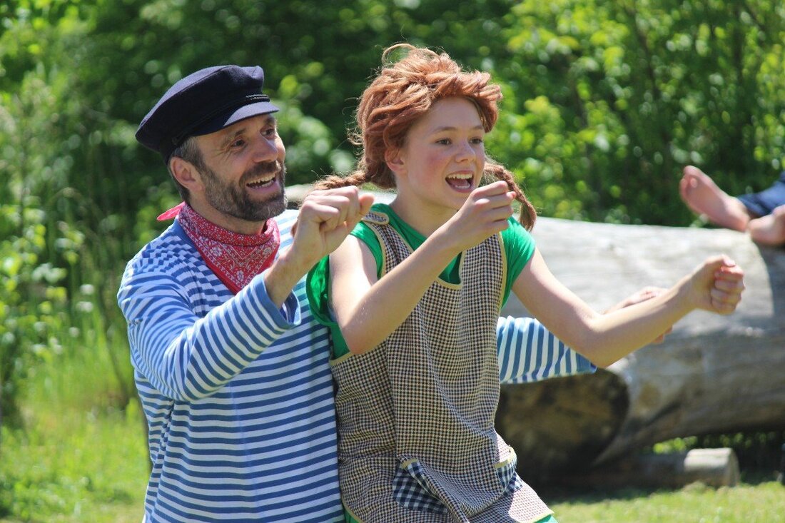 Moosbach. Das OVIGO Theater aus Oberviechtach präsentiert nach zwölf sehr erfolgreichen Aufführungen im Februar 2019 das Familienmusical „Pippi Langstrumpf“ nun als Open Air im Innenhof im Schloss Burgtreswitz. Unterstützt wird das [&hellip;]
