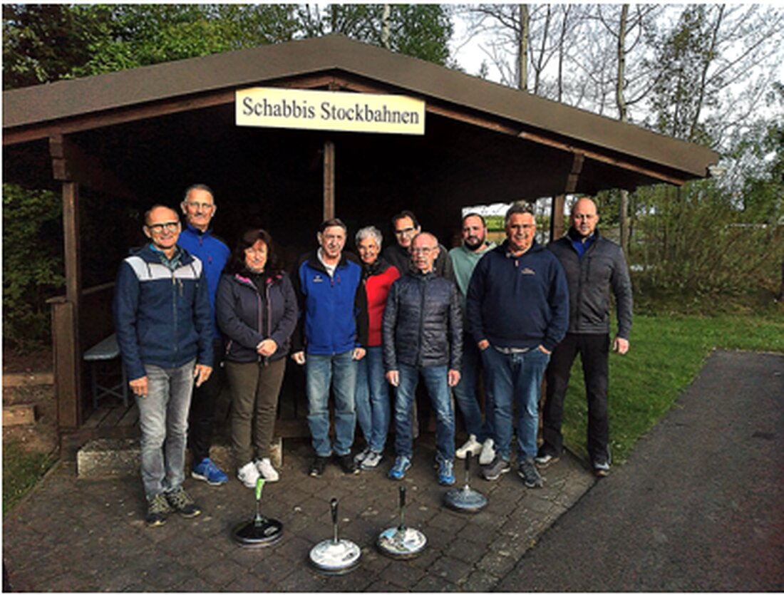 Waldsassen. Die Eisstockschützen der Sportfreunde Kondrau benannten ihre neuen Asphaltbahnen nach Manfred Schabner, dem langjährigen Spartenleiter. Schabner leistete über 650 Einsätze und förderte die Kondrauer Eisstockschützen.