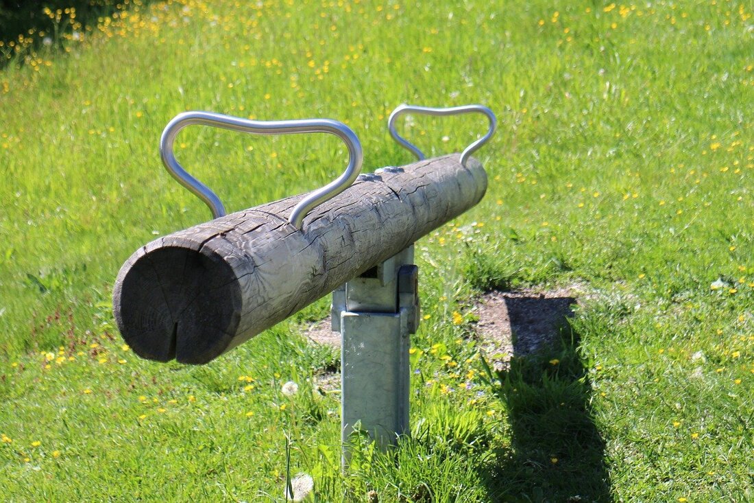 Pressath. Unbekannte tobten sich am Wochenende auf einem Spielplatz aus – allerdings nicht im positiven Sinne.  In der Nacht vom Samstag, den 12.04.2018 auf Sonntag, den 13.04.2018, beschädigten Unbekannte auf [&hellip;]